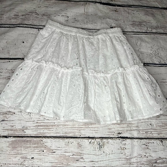 Asos Tiered Eyelet Mini Skirt Size 8 - Picture 5 of 7
